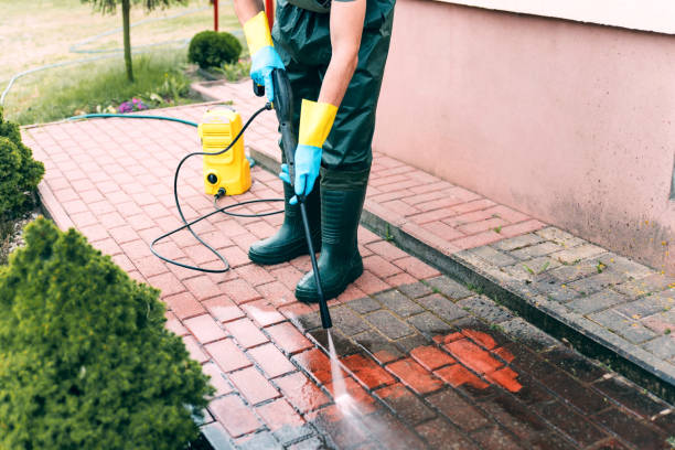 Best Pool Deck Cleaning  in Irvington, NY